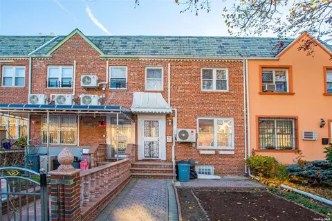 148-12 61st Rd, Flushing, NY 11367