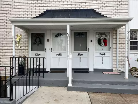 4714 Wilshire Ln #4714, Oakdale, NY 11769