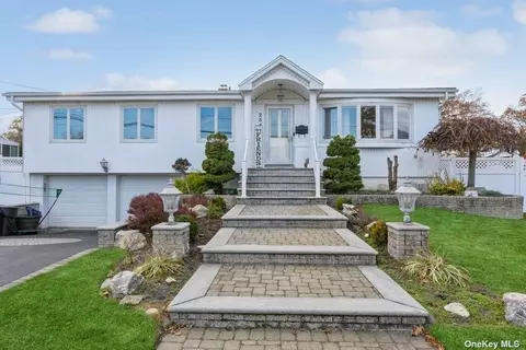2542 Nelson Dr, Seaford, NY 11783