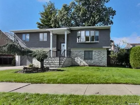 102 Bishop Pl, West Hempstead, NY 11552