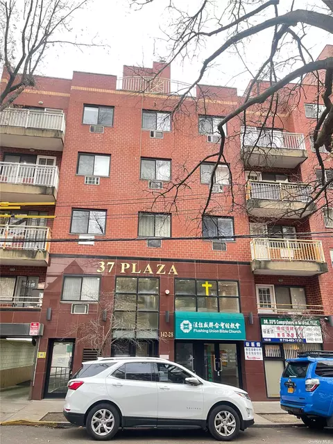 142-28 37th Ave #4C, Flushing, NY 11354
