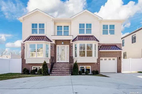 937 Greenfield Rd, Woodmere, NY 11598