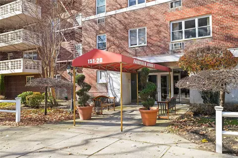 151-20 88th St #2H, Howard Beach, NY 11414