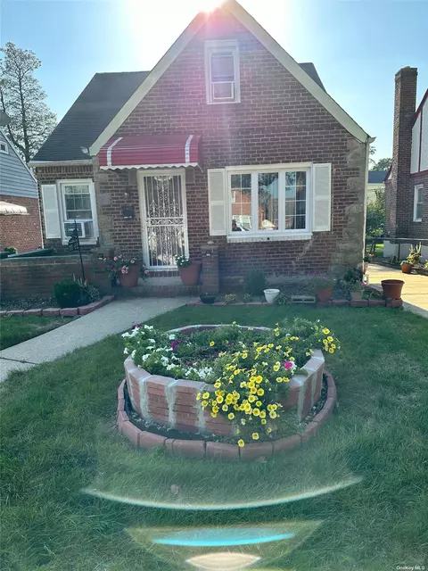111-62 179 St, Addisleigh Park, NY 11433