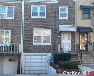 89-70 220th St, Queens Village, NY 11427