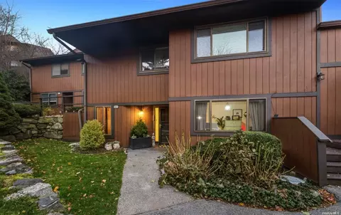563 Martling Ave #563, Greenburgh, NY 10591
