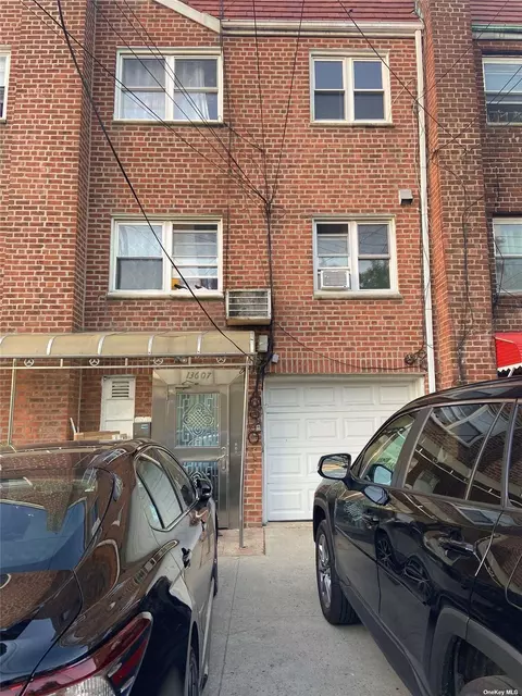 136-07 59th Ave, Flushing, NY 11355