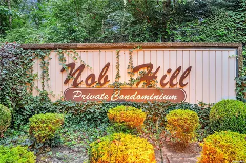 25 Richmond Blvd #2B, Ronkonkoma, NY 11779