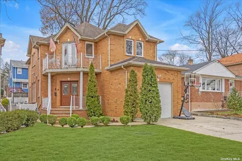 39-22 221st St, Bayside, NY 11361
