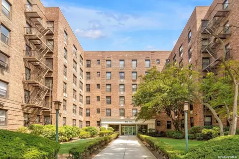 80-35 Springfield Blvd #3H, Oakland Gardens, NY 11364