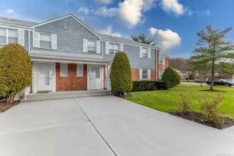 22911 69th Ave #84, Bayside, NY 11364