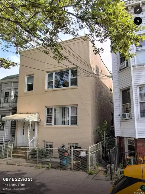 685 E 223rd St, Bronx, NY 10466