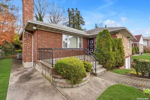 72-21 Park Drive East Dr, Kew Garden Hills, NY 11367
