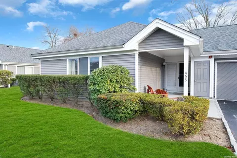 455 Upper Midland Pond #455, Moriches, NY 11955
