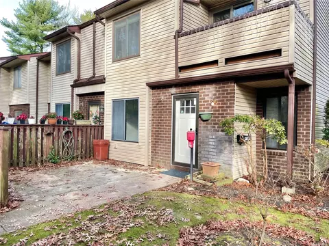 373 Woodland Ct #373, Coram, NY 11727