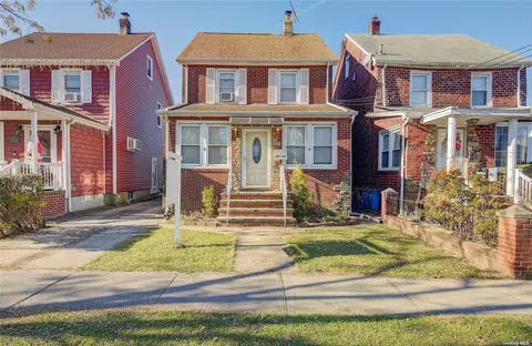 89-06 249th St, Bellerose, NY 11426
