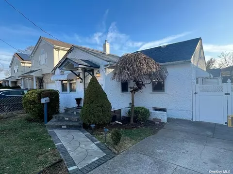 353 Kirkman Ave, Elmont, NY 11003