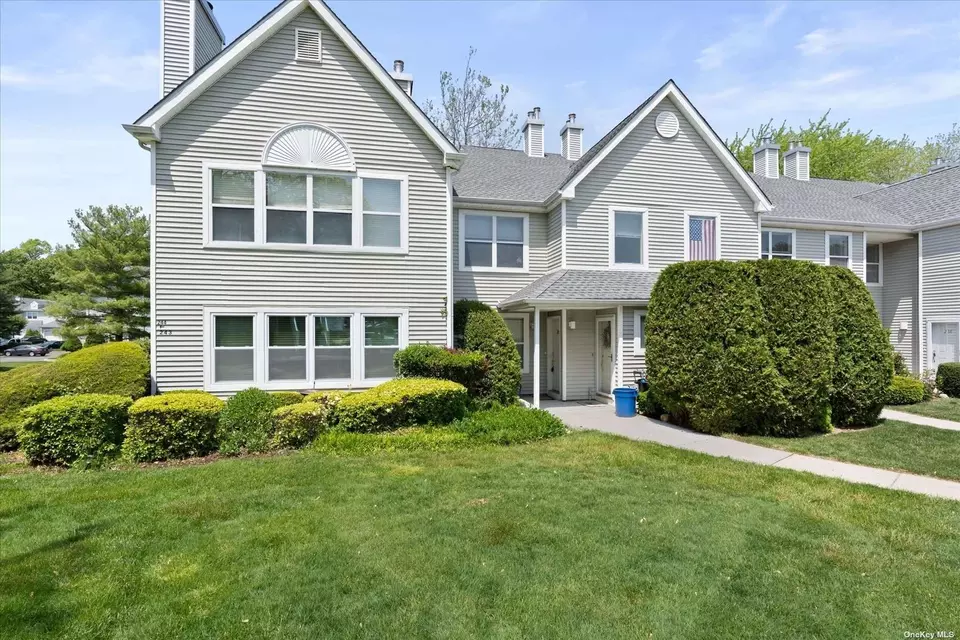 241 Windward 241, Port Jefferson, NY 11777 17 Photos Movoto