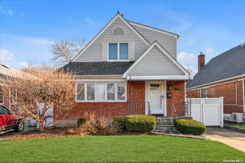 58-33 Oceania St, Bayside, NY 11364