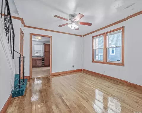 118-14 201st Pl, Saint Albans, NY 11412