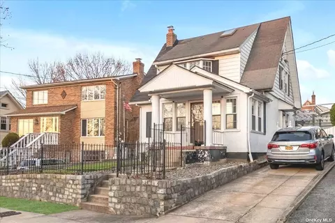 45-33 Zion St, Little Neck, NY 11362