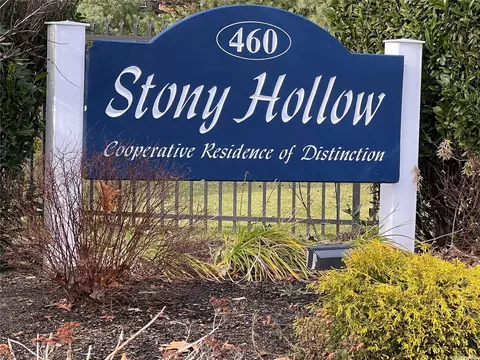460 Old Town Rd #23-I, Port Jefferson Station, NY 11776