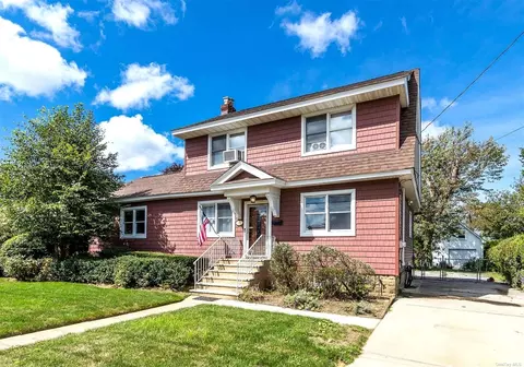 91 Rhame Ave, East Rockaway, NY 11518