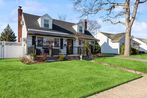 768 Durham Rd, East Meadow, NY 11554