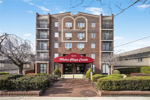 72-31 Metropolitan Ave #3A, Middle Village, NY 11379