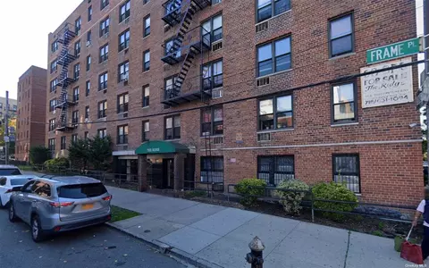 41-34 Frame Pl #6K, Flushing, NY 11355