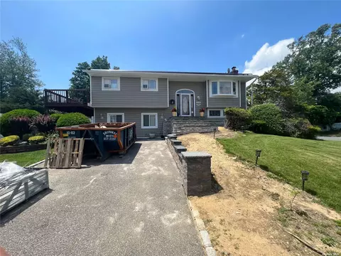 1384 Ohio Ave, Bay Shore, NY 11706