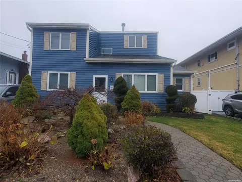 763 S Long Beach Ave, Freeport, NY 11520