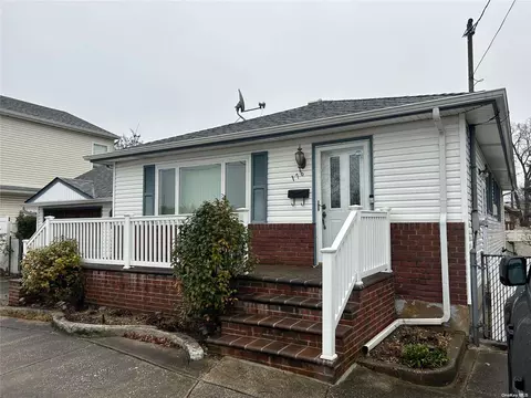 176 Jerusalem Ave, Massapequa, NY 11758