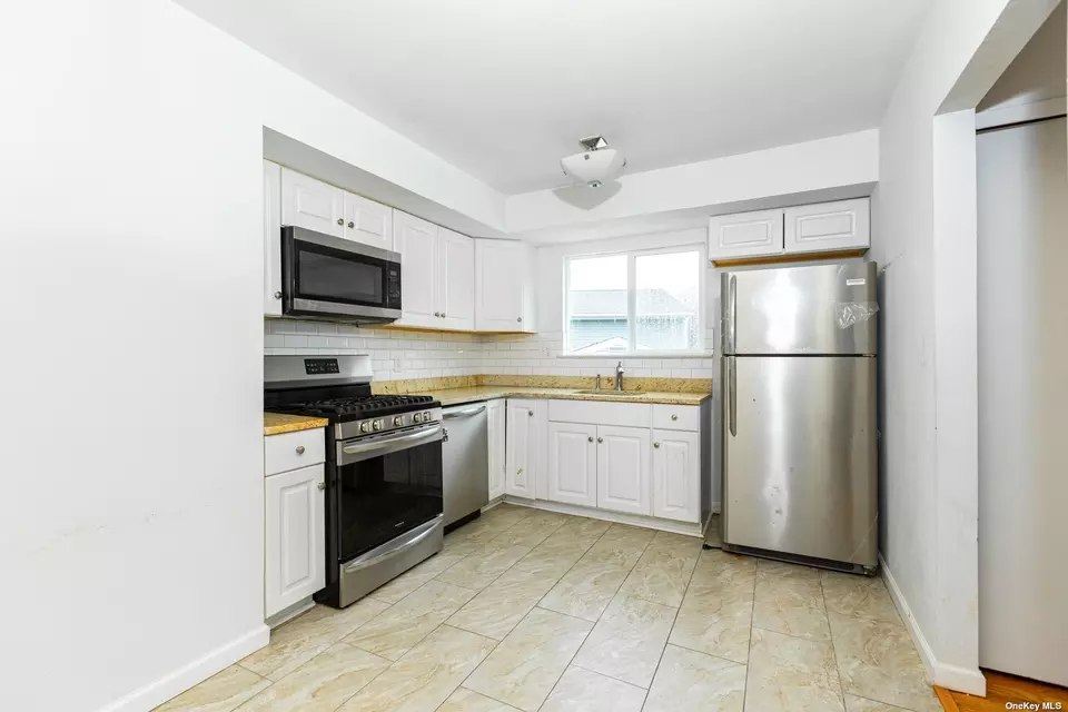 122 Truxton Rd, Dix Hills, NY 11746 22 Photos Movoto