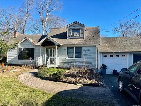 1201 Waverly Ave, Holtsville, NY 11742
