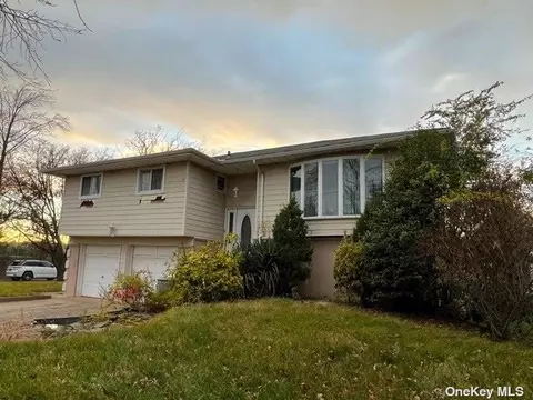 338 Virginia Ave, Oceanside, NY 11572