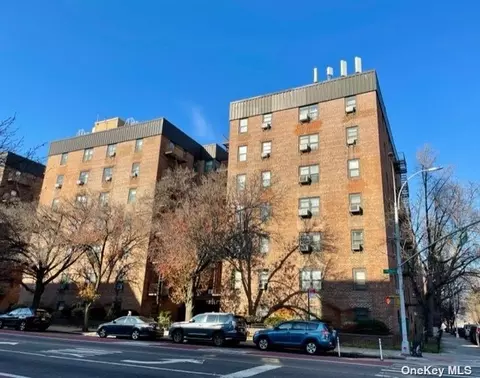 90-11 Northern Blvd #411, Jackson Heights, NY 11372