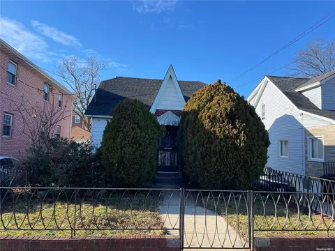 133-38 130th St, South Ozone Park, NY 11420