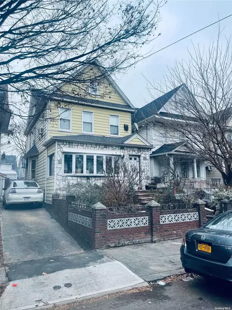 95-15 125th St, Richmond Hill South, NY 11419
