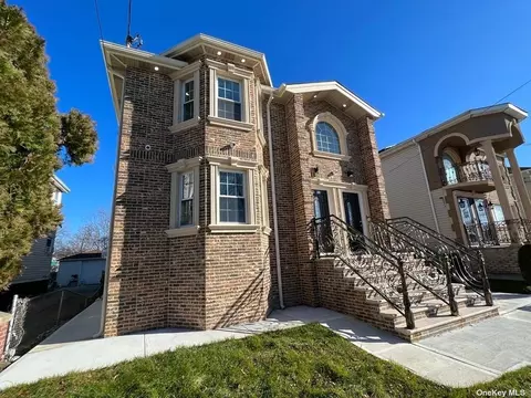 148-51 Edgewood St, Rosedale, NY 11422