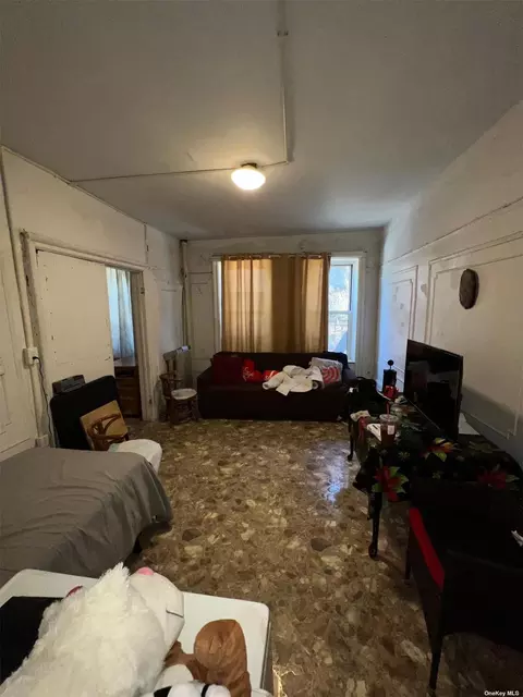 104 Division Ave #6, Brooklyn, NY 11211