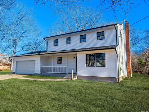 1150 Factory Ave, Mattituck, NY 11952
