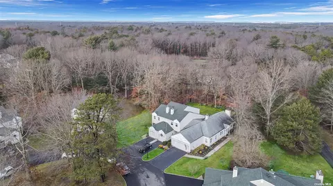 67 Fox Ct #67, Manorville, NY 11949