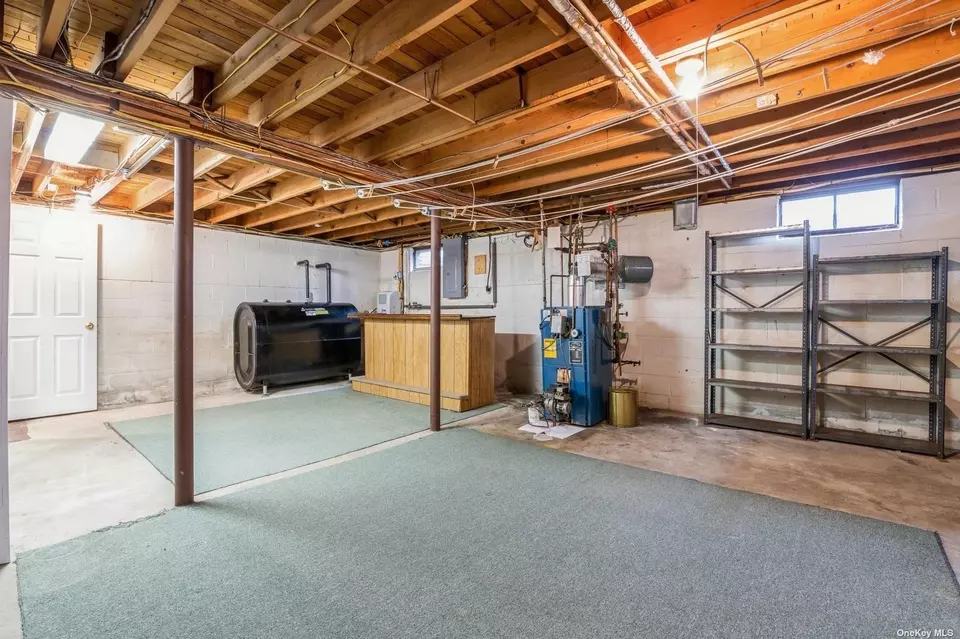 15 Colonial Ln, Bellport, NY 11713 35 Photos Movoto