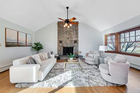 3600 Pequash Ave, Cutchogue, NY 11935