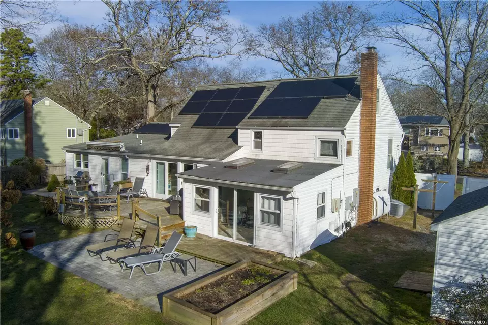 84 Circuit Rd, Bellport, NY 11713 19 Photos Movoto