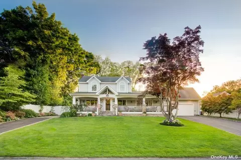 169 Clinton Ave, Huntington, NY 11743