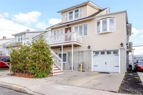 3129 Royal Ave, Oceanside, NY 11572