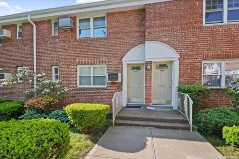 226-20 Kingsbury Ave #B, Bayside, NY 11364