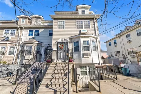 107-51 165th St, Jamaica, NY 11433